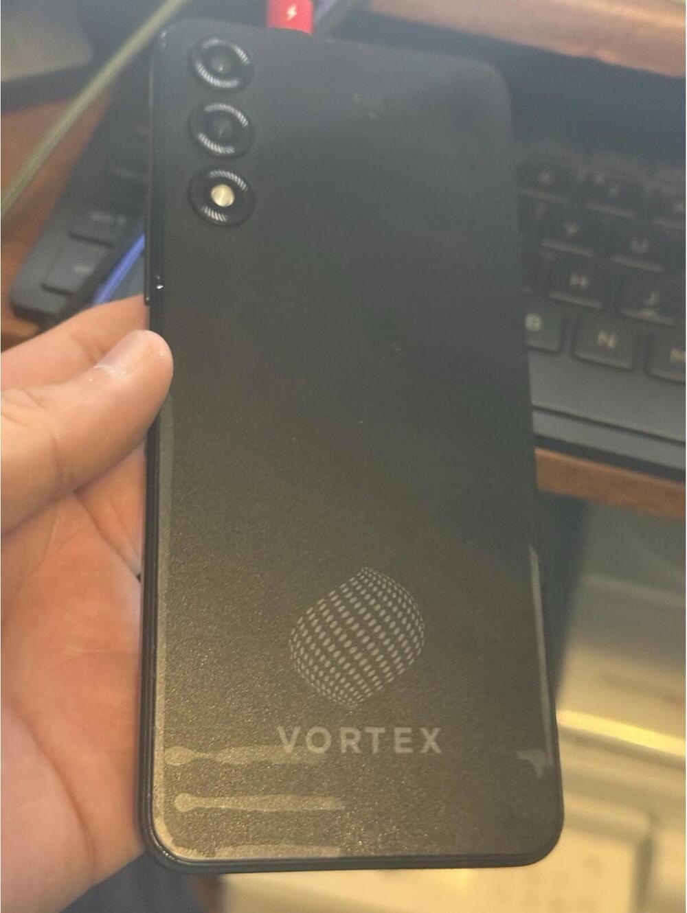 VORTEX CB68 Smartphone, 6.74” HD+ Display, 4G LTE Volte, (parts Only)